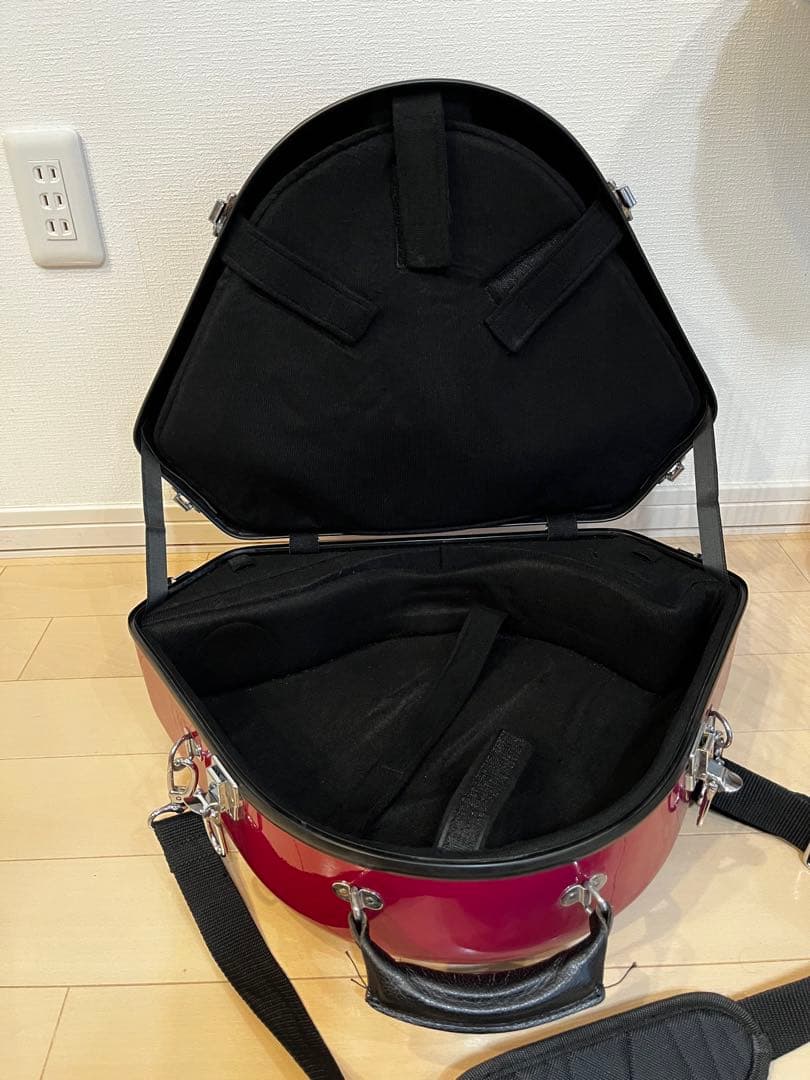 フレンチホルンケース バーガンディ　ワイン色