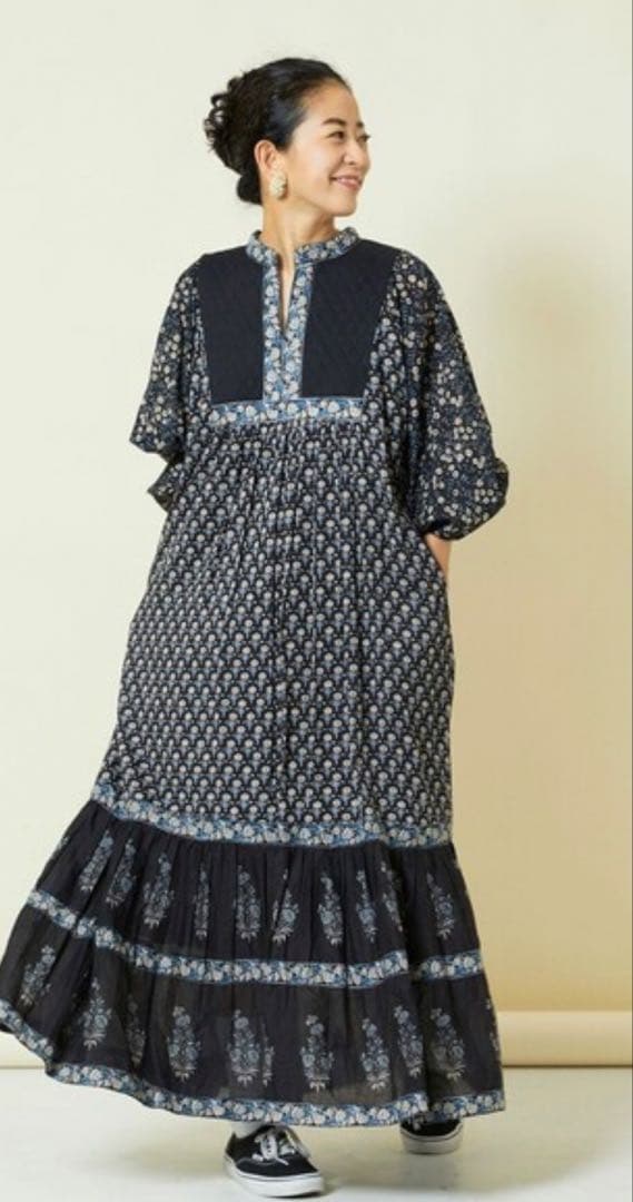 美品Freada フリーダ⭐︎キルトステッチ ハンドスクリーンワンピース　ヌキテパ