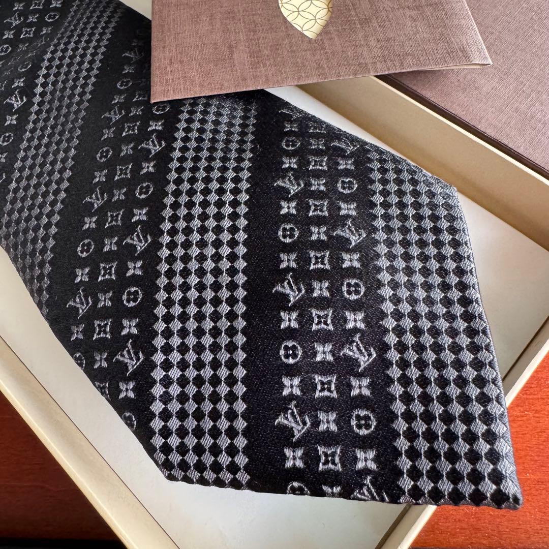 最高級 ルイヴィトン マイクロダミエ ミックスモノグラム ネクタイ ガンメタ