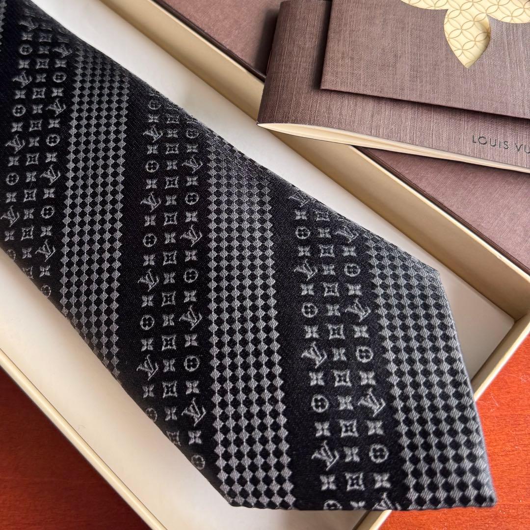 最高級 ルイヴィトン マイクロダミエ ミックスモノグラム ネクタイ ガンメタ