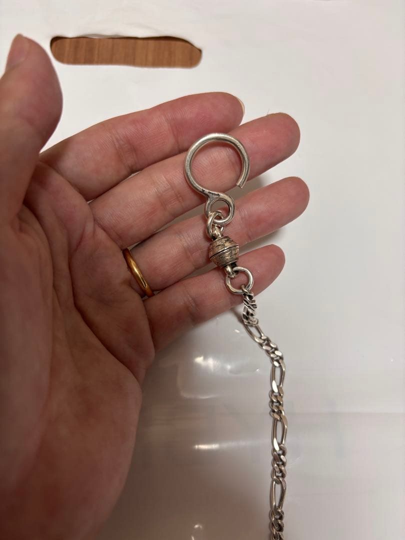 小物 Engraved Narrow Wallet Chain