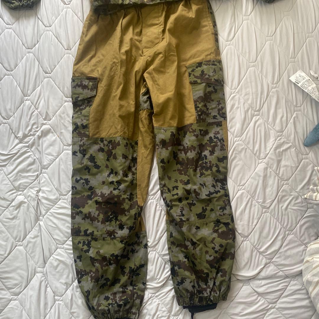 URSUS社製(廃版)の国境警備迷彩　実物　ゴルカ3 Lサイズ上下セット