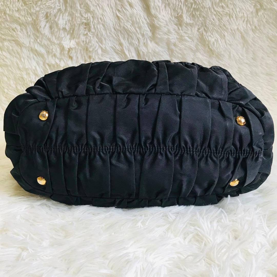【極美品】プラダ ショルダーバッグ 2 way ギャザー ナイロン ゴールドロゴ