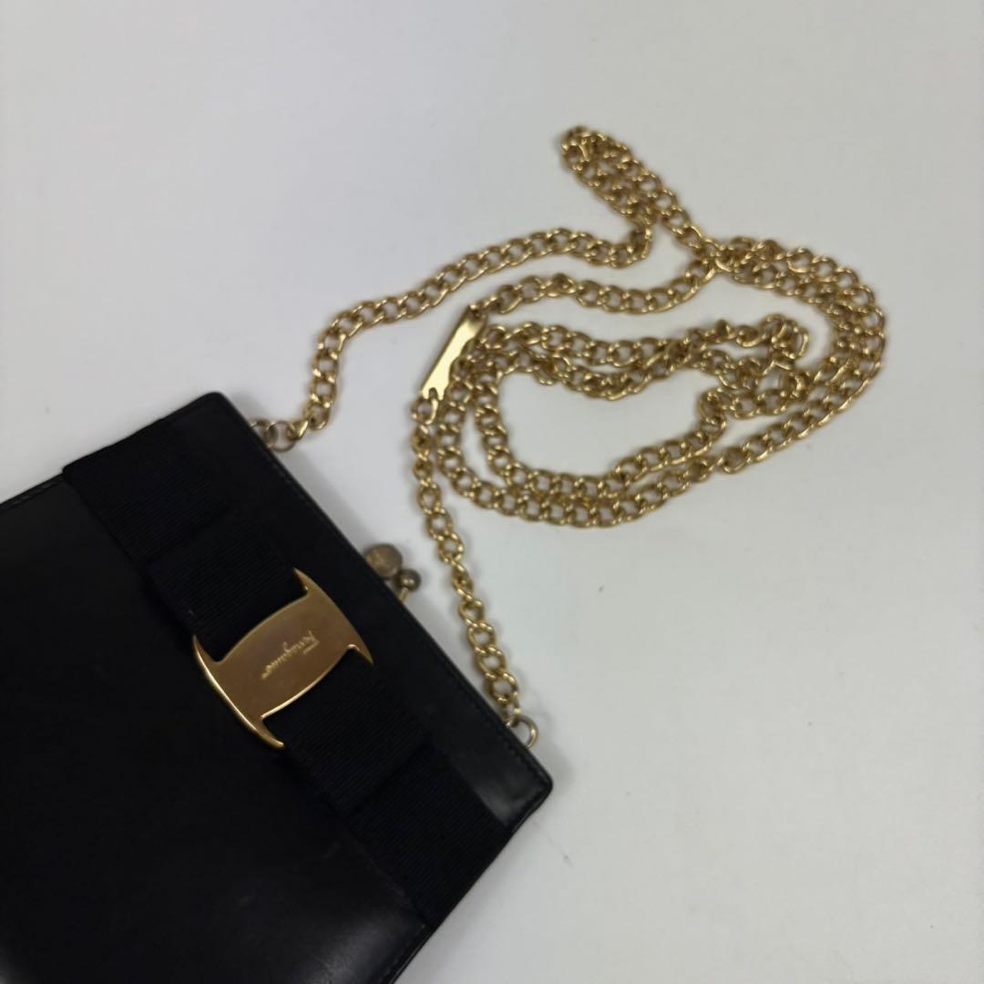 専用フェラガモ ショルダーバッグ ヴァラリボン チェーン 金具