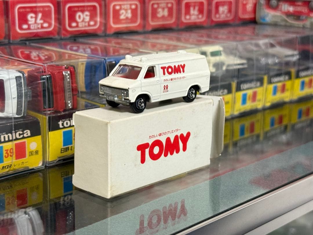 トミカ シボレー シェビーバン 日本製 関係者配布品 富山社長結婚記念