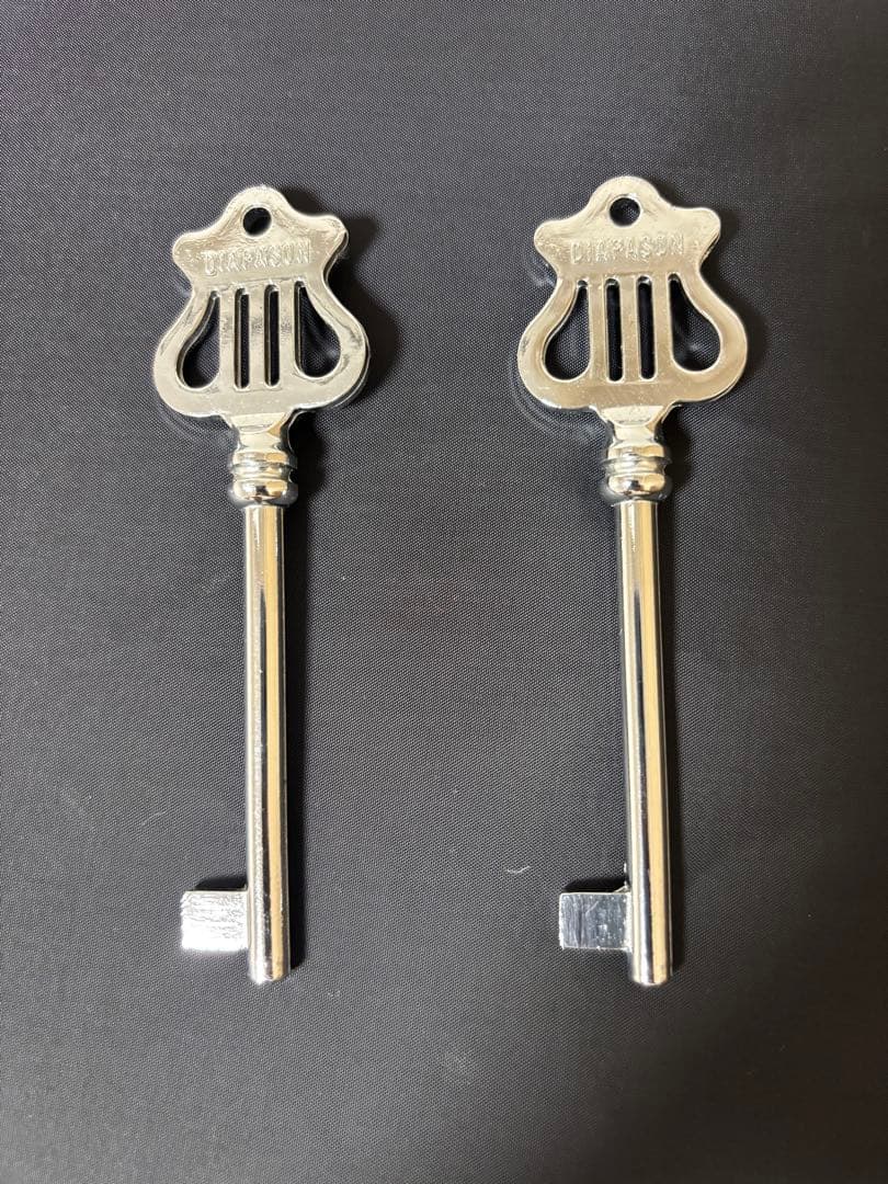 【DIAPASONグランドピアノ 】防音装置・床補強パネル・椅子・カバー 付き