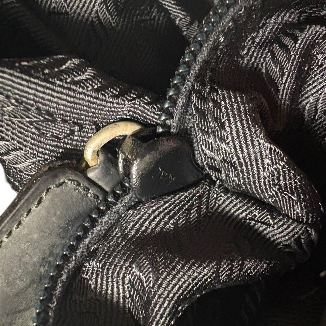 チマ　PRADA 三角プレート ナイロン ブラック バックパック A4