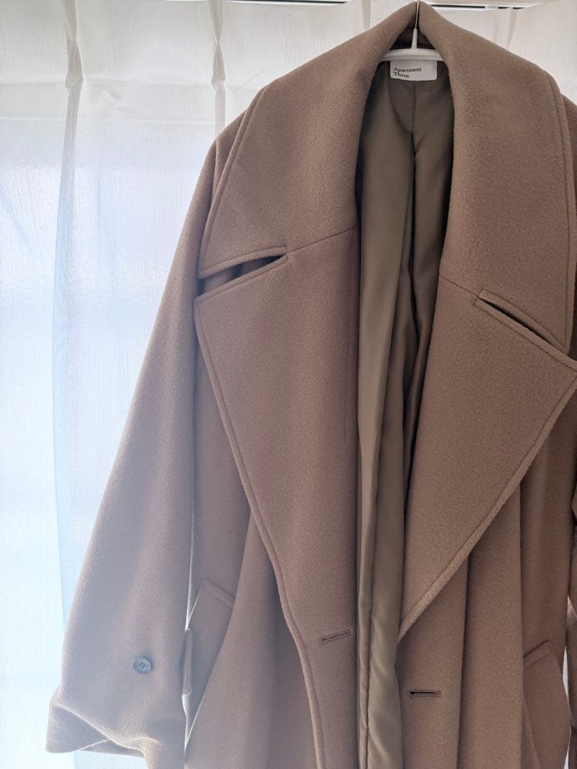 Apartment Three ダブルブレストオーバーサイズコート