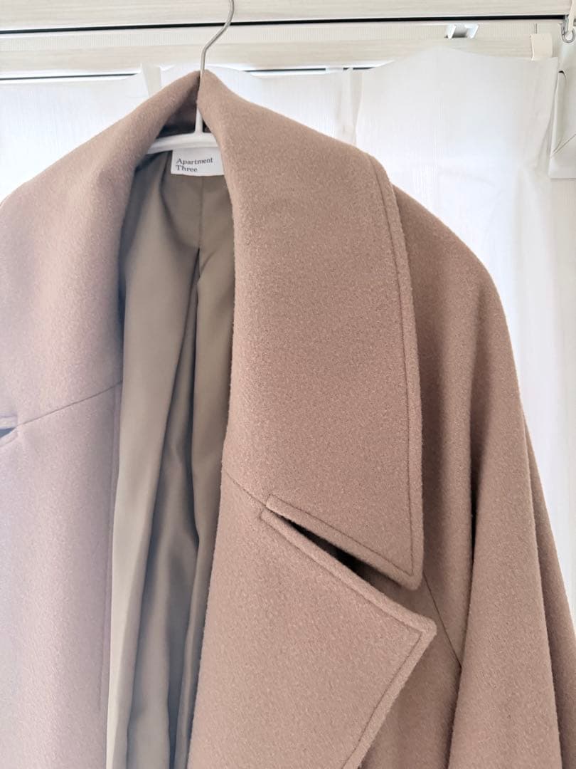 Apartment Three ダブルブレストオーバーサイズコート