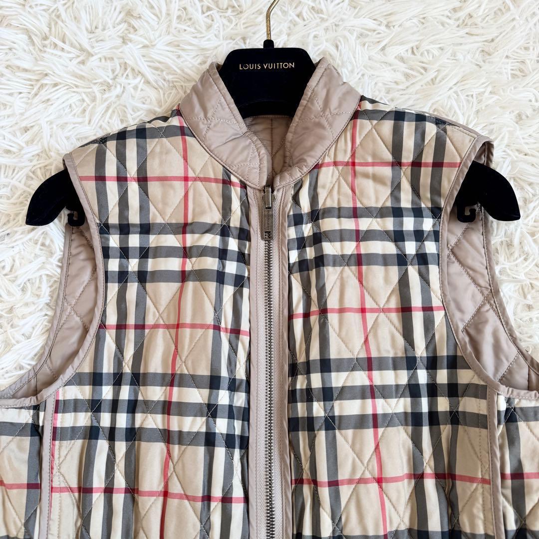 美品　バーバリーロンドン　リバーシブル　キルティングベスト　ベージュ　Mサイズ