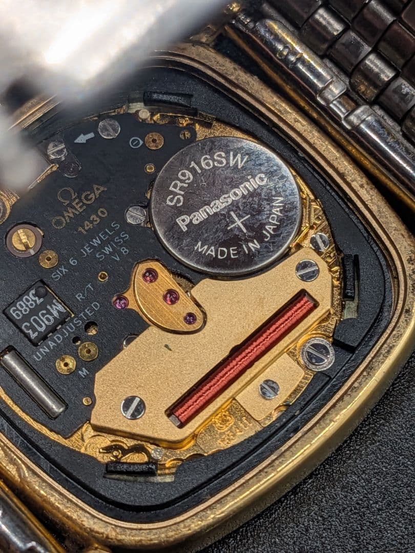 【稼働品】オメガ・デビル・スクエアゴールドクォーツ・レディース・デヴィル・②