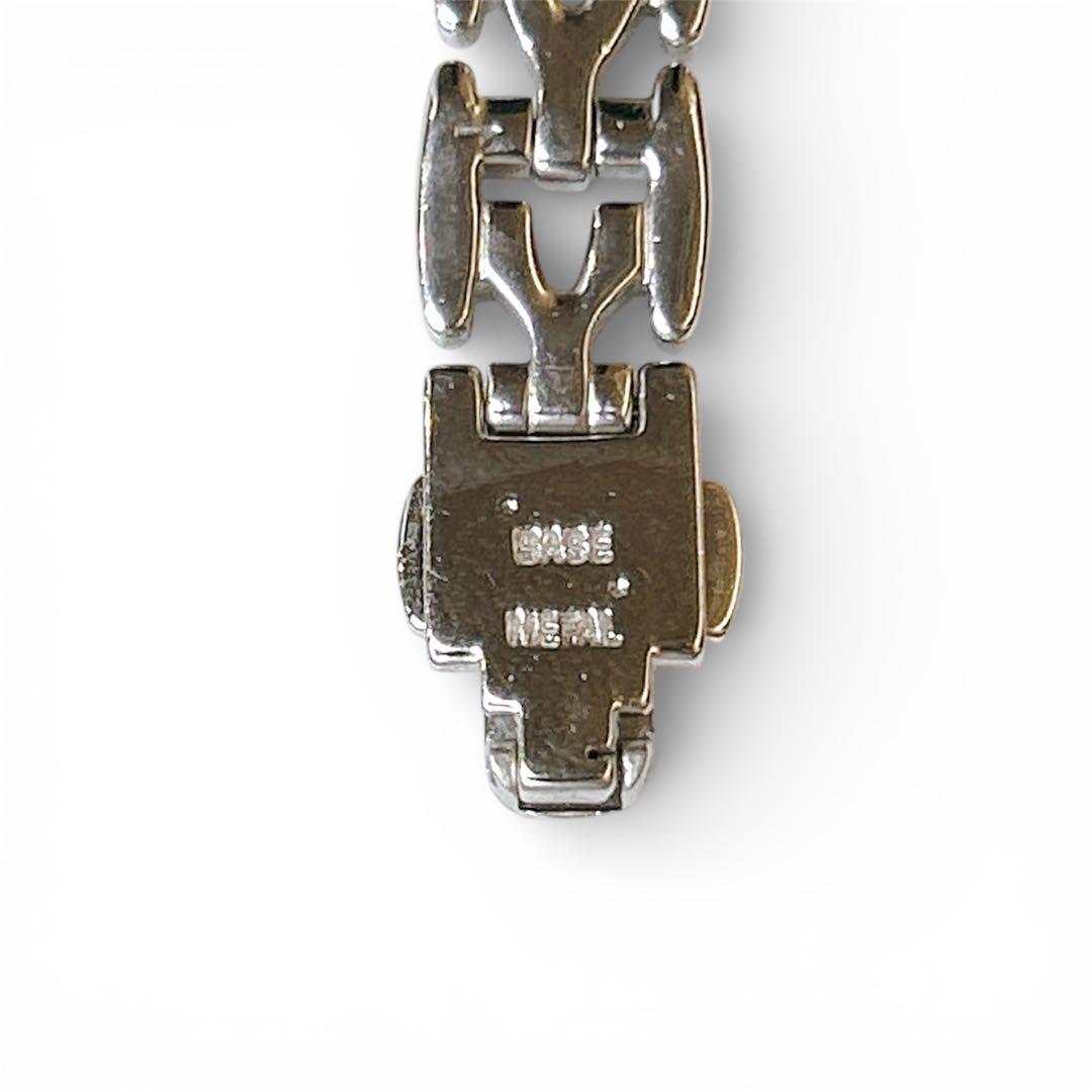 美品✨稼働品　イヴ・サンローラン　オーバル クォーツ　アクセサリー　腕時計　華奢