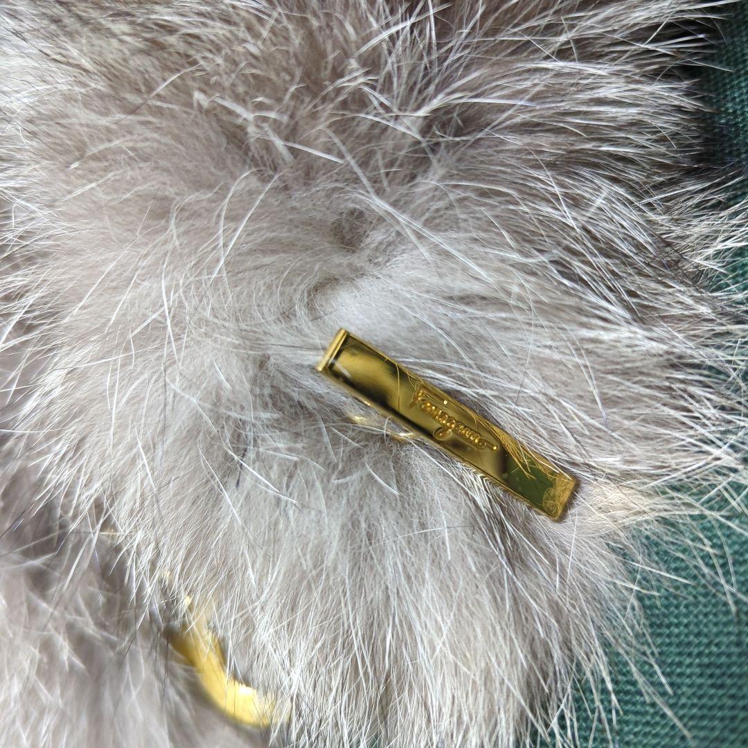 フェラガモFerragamoの　フォックスファーマフラー