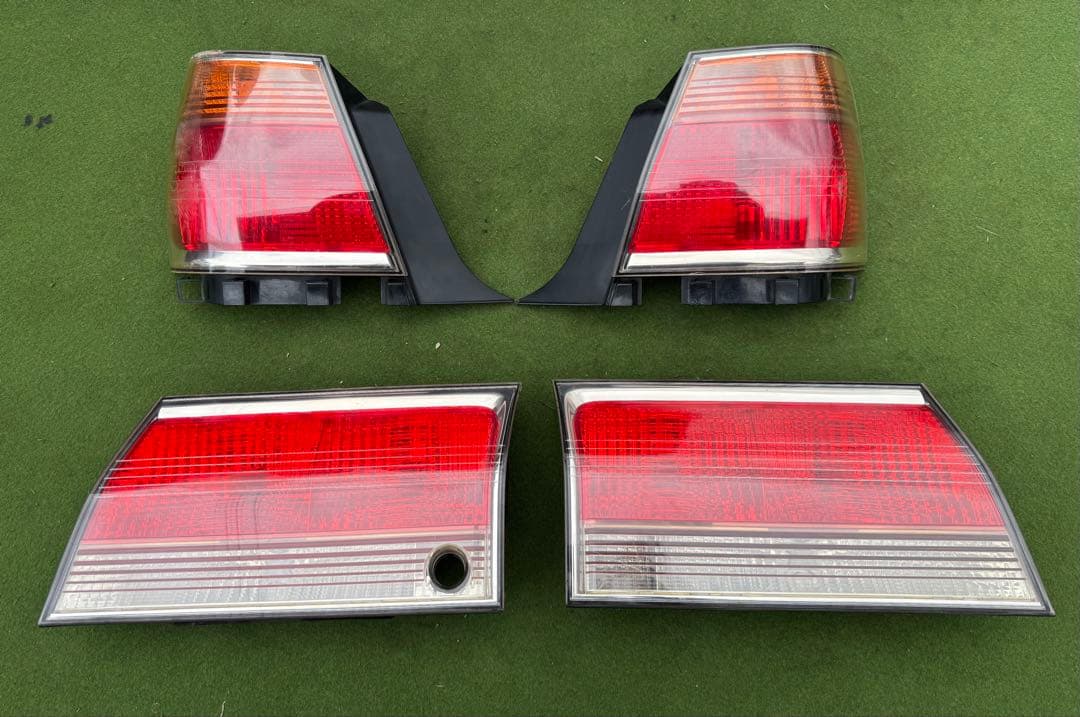 トヨタ　17クラウン テールライト　純正　テールランプ　JZS171