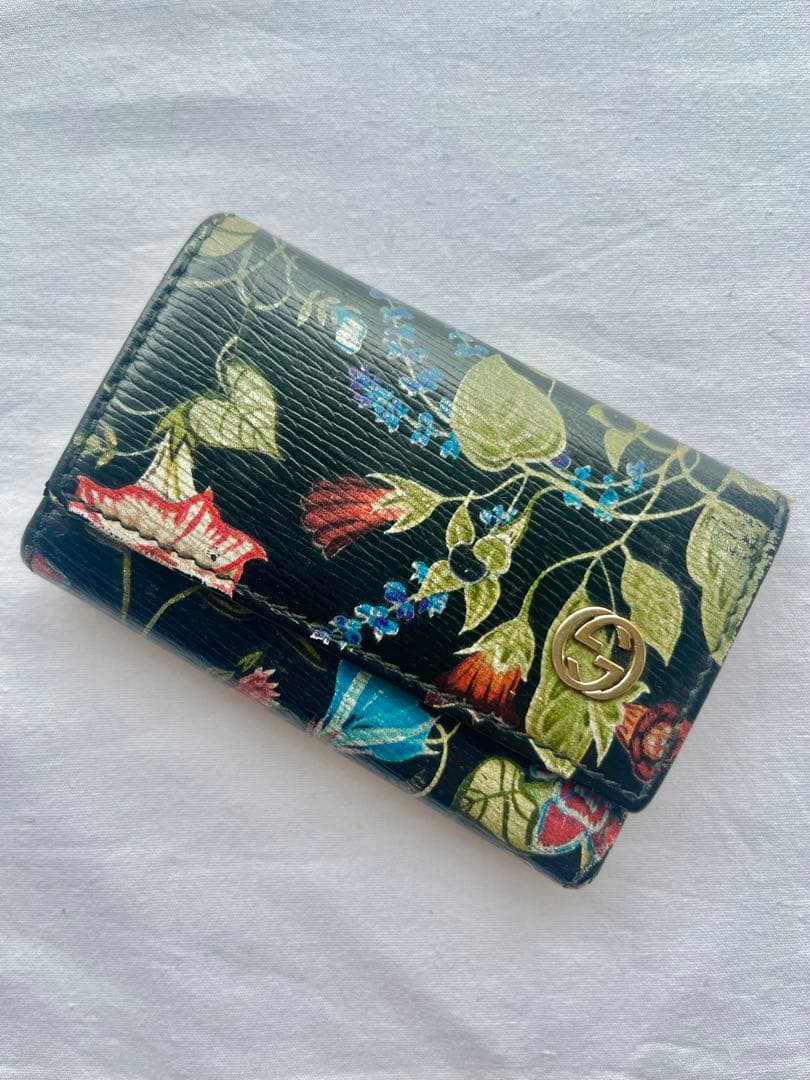 GUCCI キーケース クリスナイトフローラ