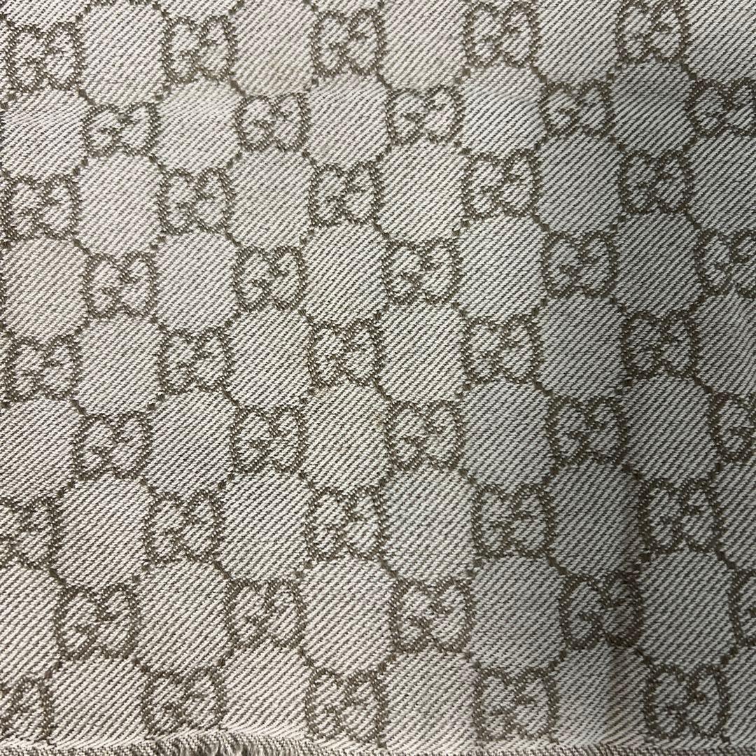 GUCCI！GGパターンマフラー！