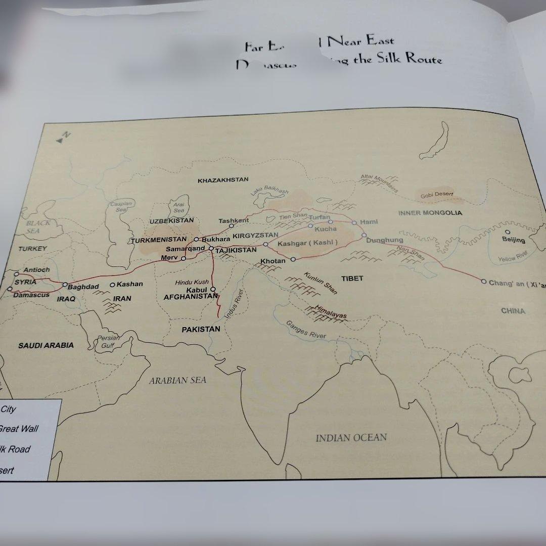 中国伊斯蘭芸術　英語とマライ語？併記　2001年95P HC