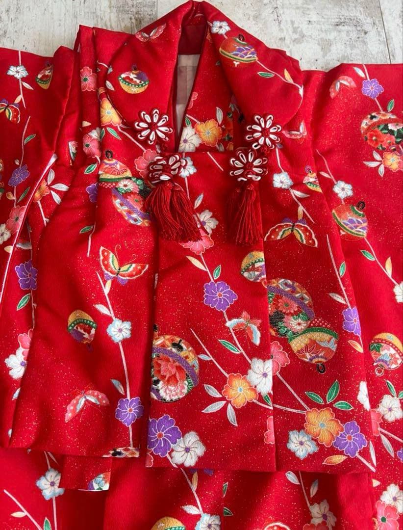 七五三　比喩　3歳　かわいい　赤お花柄