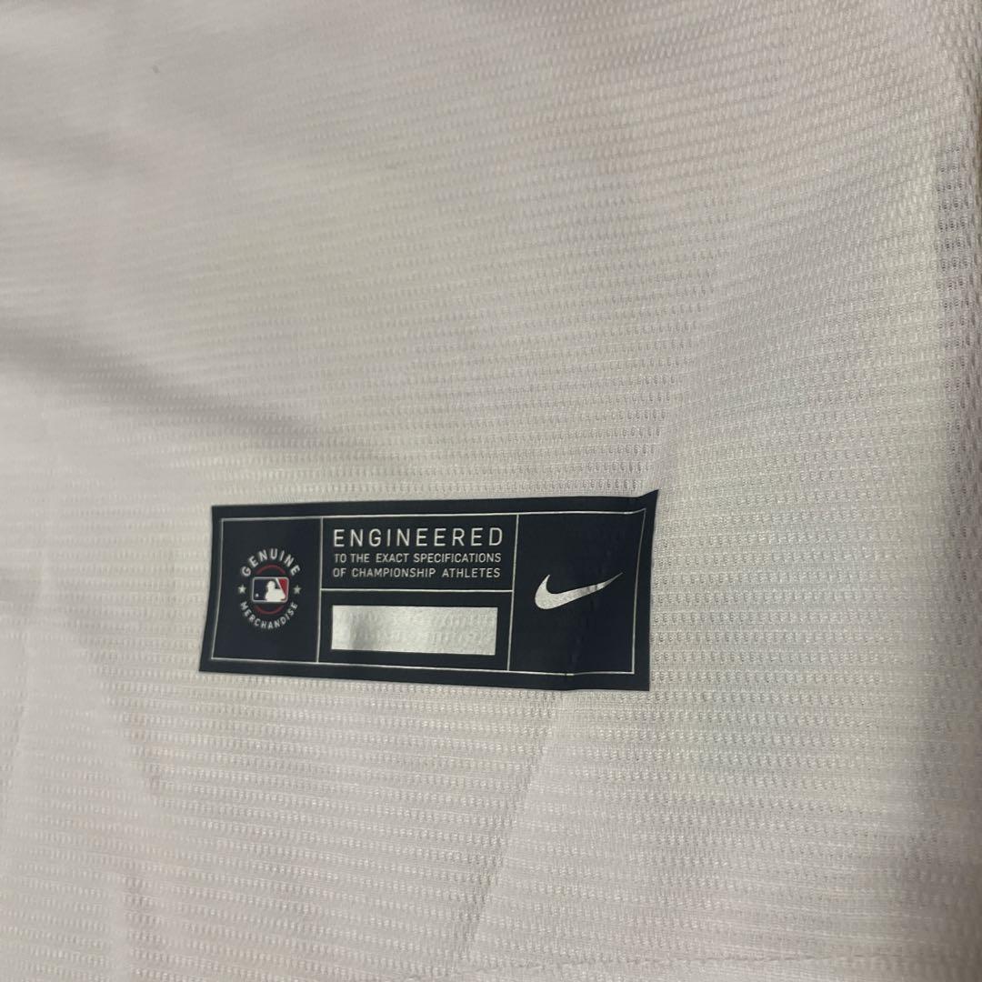 ロサンゼルスドジャース ムーキーベッツサイン入りユニフォーム 【直筆サイン】