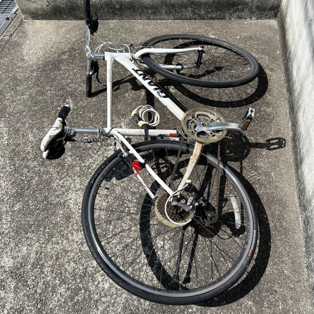 GIANT　ジャイアント クロスバイク　エスケイプ　ジャンク　引取限定