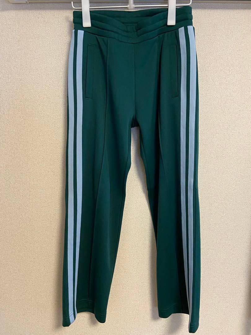 清野菜名 × BEAMS / 別注 ライン ジャージ セットアップ