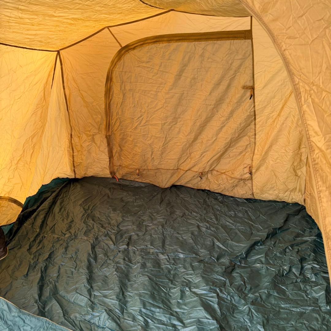 美品コールマン タフスクリーン2ルームハウス インナーマット、グランドシート付き