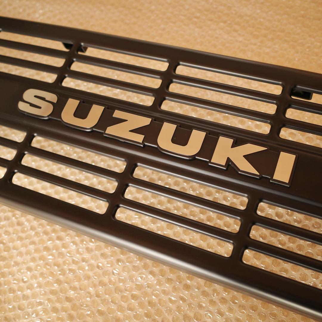 APIO アピオ ヴィンテージアイアングリル 純正エンブレム ジムニー6474