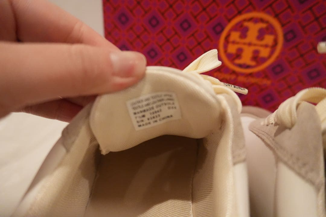 定価49,500円　トリーバーチ　スニーカー　ホワイト系