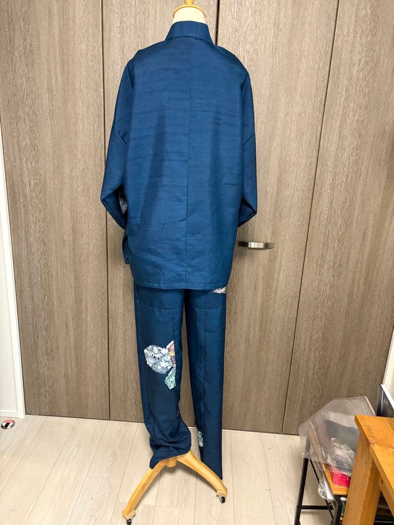 着物リメイク　訪問着紬地　草花文　から作務衣　長身の方でも股下80センチまで可能