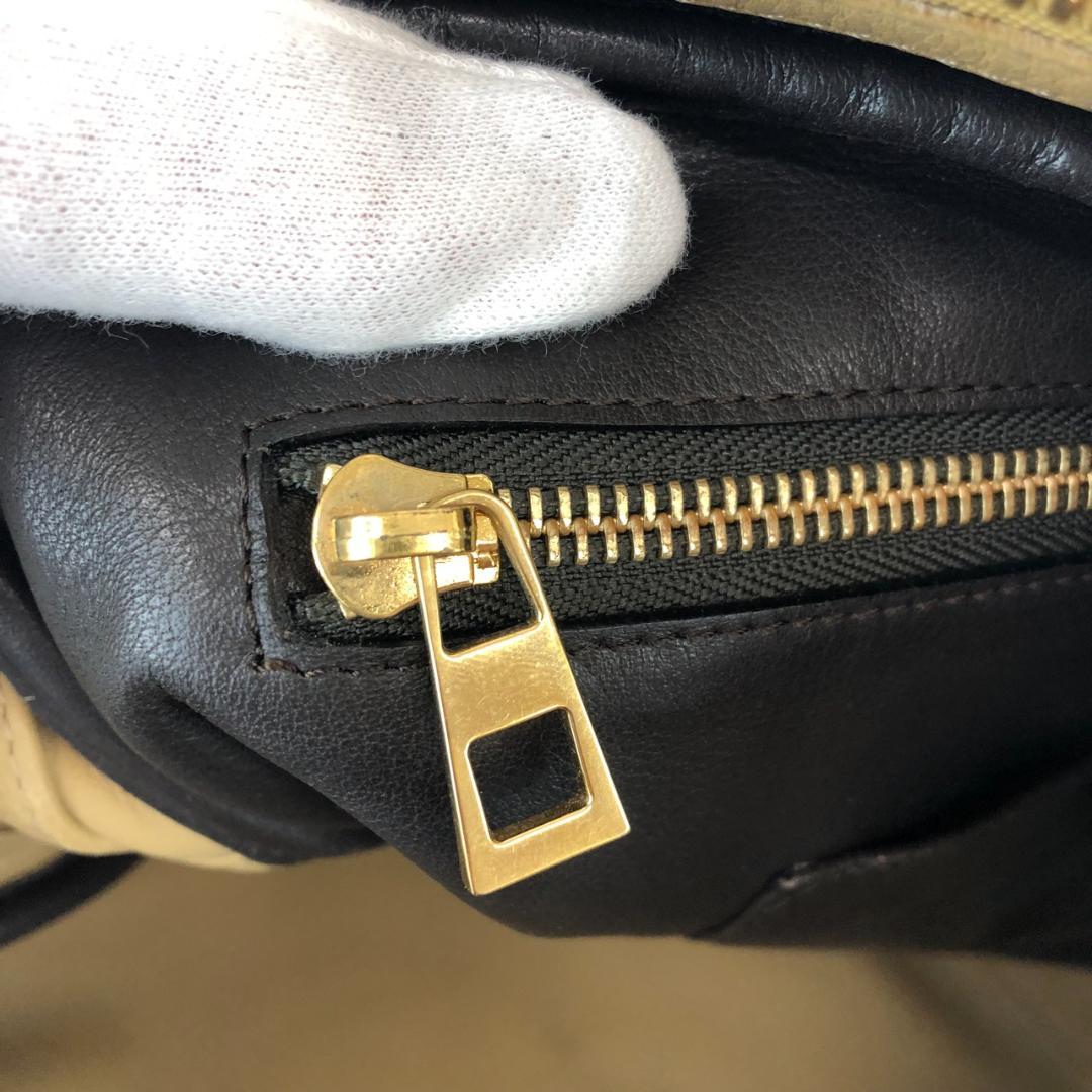 ロエベ LOEWE ベージュ スエード ビジネス バッグ