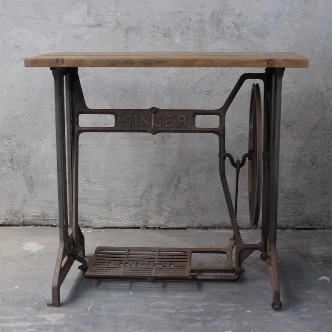 【現品限り】リメイク ミシン テーブル 机 アイアン 鉄脚 インダストリアル