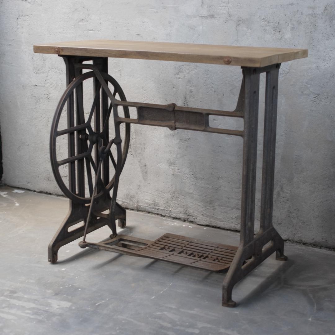 【現品限り】リメイク ミシン テーブル 机 アイアン 鉄脚 インダストリアル