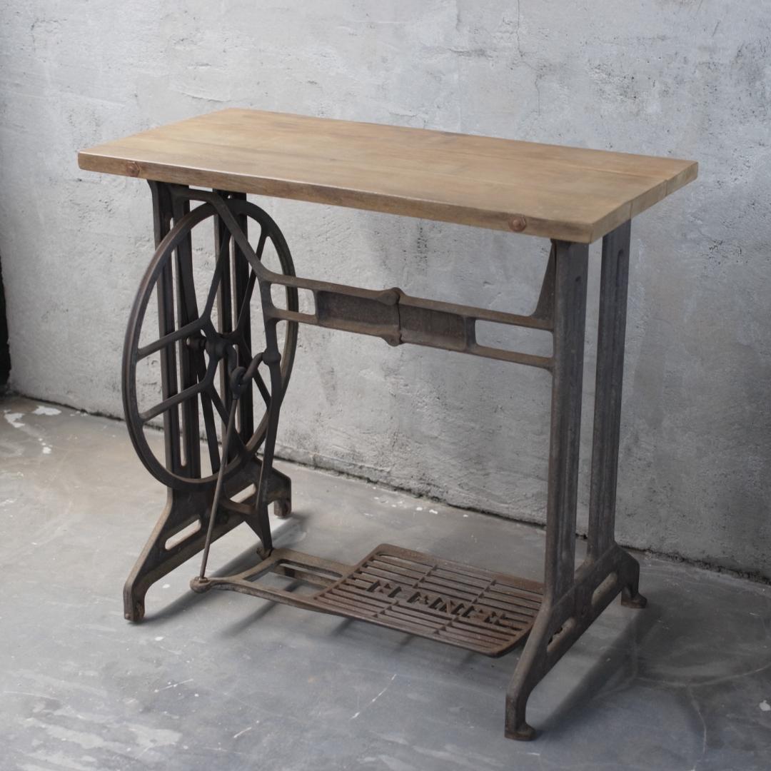 【現品限り】リメイク ミシン テーブル 机 アイアン 鉄脚 インダストリアル