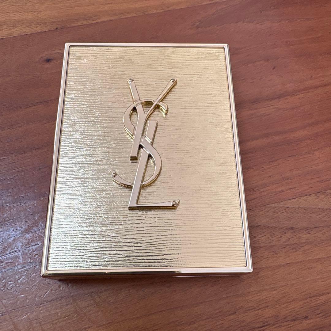 YSLイヴサンローラン クチュールミニクラッチ　025 ゴールデンラスト