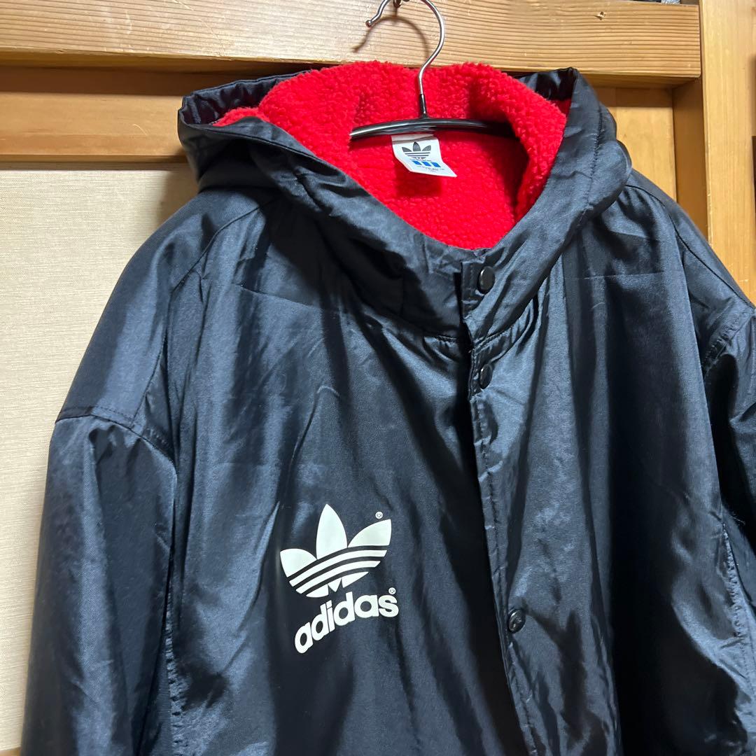 ヴィンテージ 古着 adidas アディダス ベンチコート デサント製　黒　赤