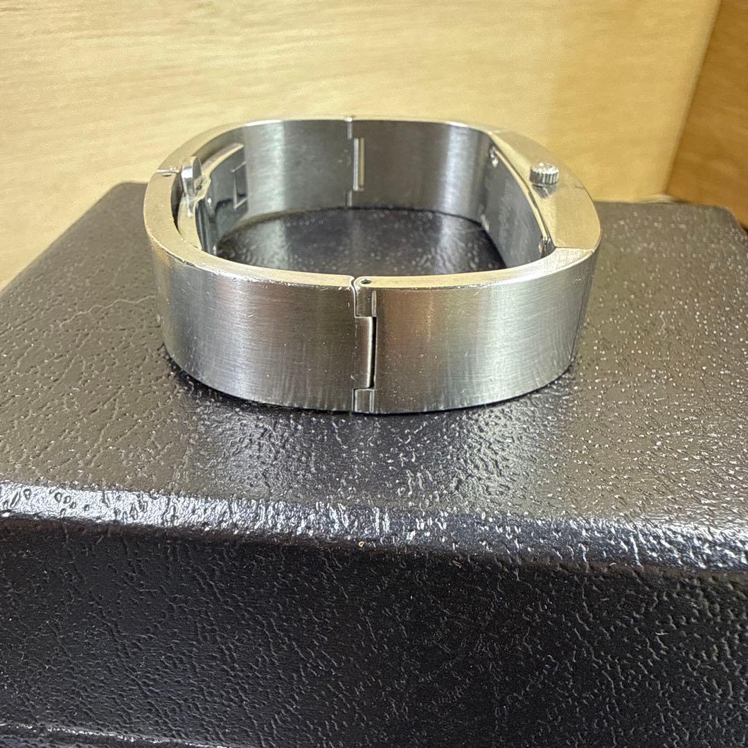 腕時計 Gucci グッチ ブレスウォッチ 2400S 2針クォーツ