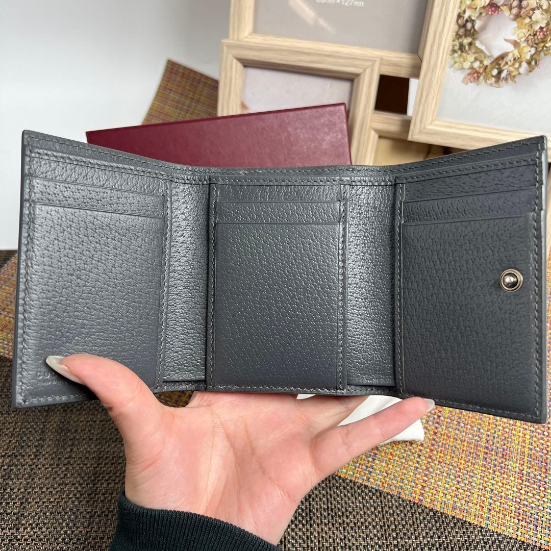 ✨極美品✨GUCCI グッチ ディテール付き　GG　三つ折りウォレット　グレー
