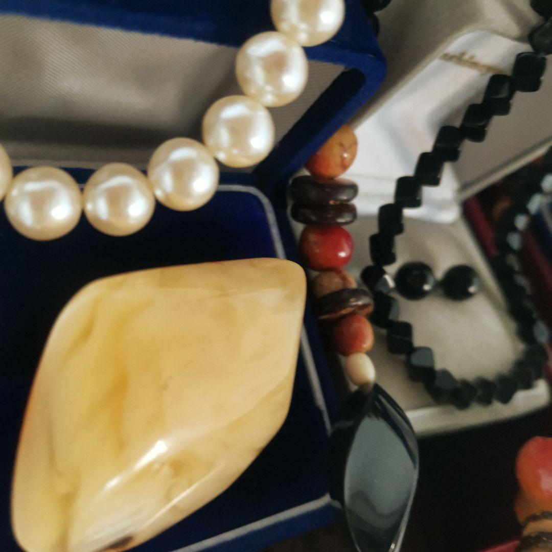 遺品整理 大量アクセサリー 刻印 指輪 金色 喜平 ネックレス ブローチ