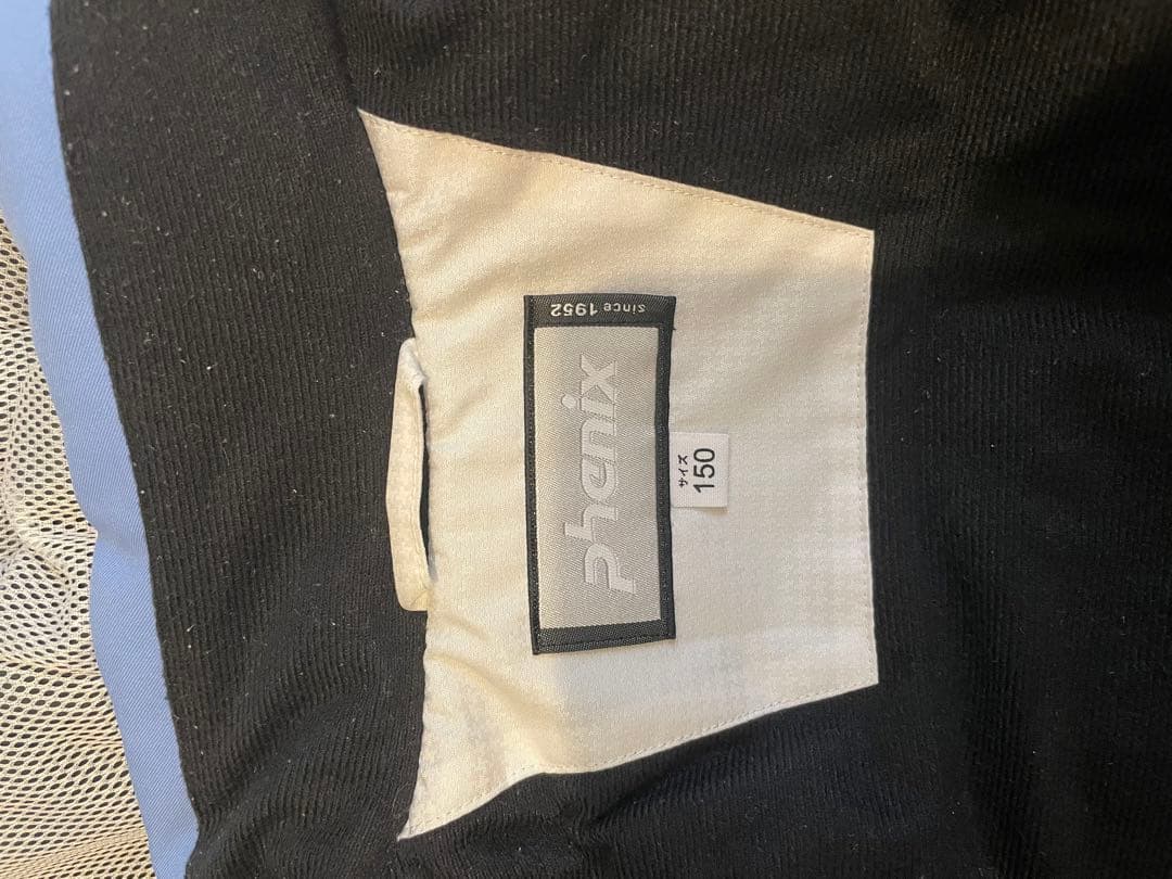 子ども用スキーウェア 水色と紺色 雪の結晶模様