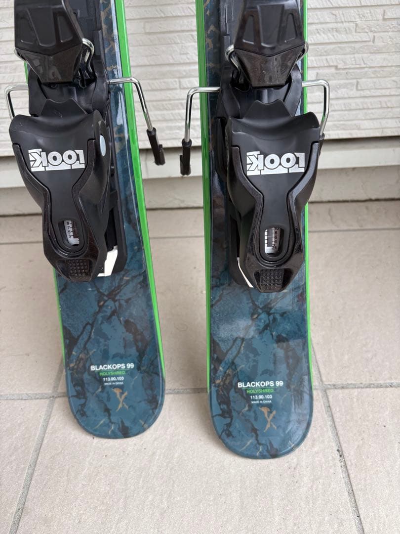 ROSSIGNOL BLACKOPS 99 ショートスキー　シナノ　ストック