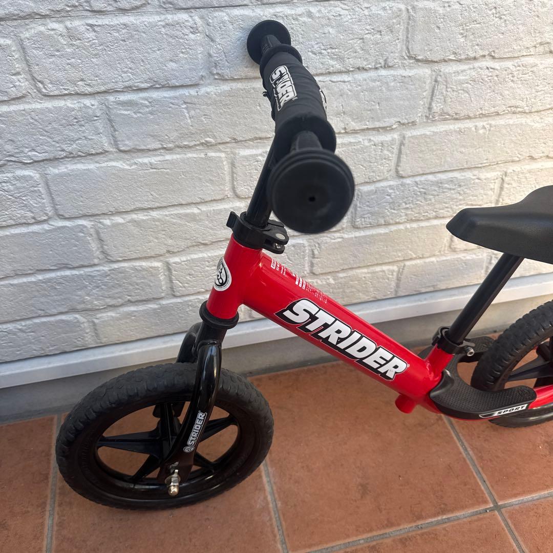 【美品】 STRIDER ストライダー スポーツモデル バランスバイク レッド