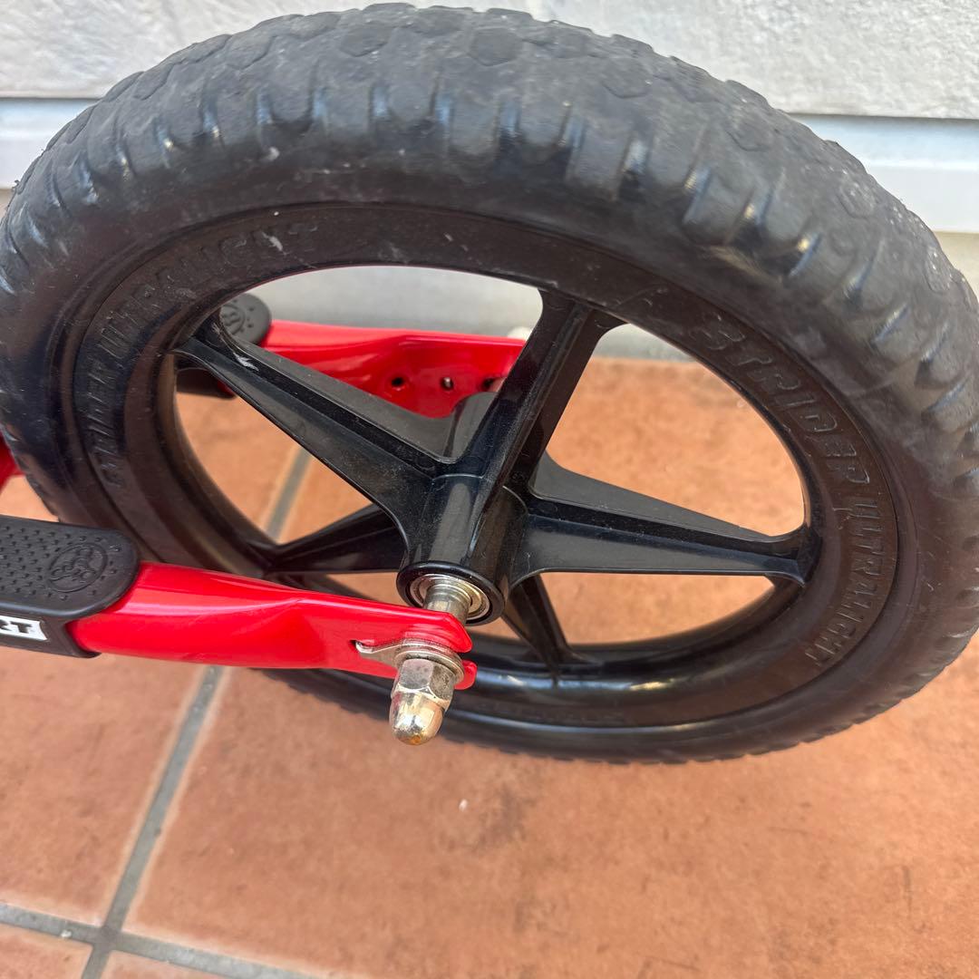 【美品】 STRIDER ストライダー スポーツモデル バランスバイク レッド