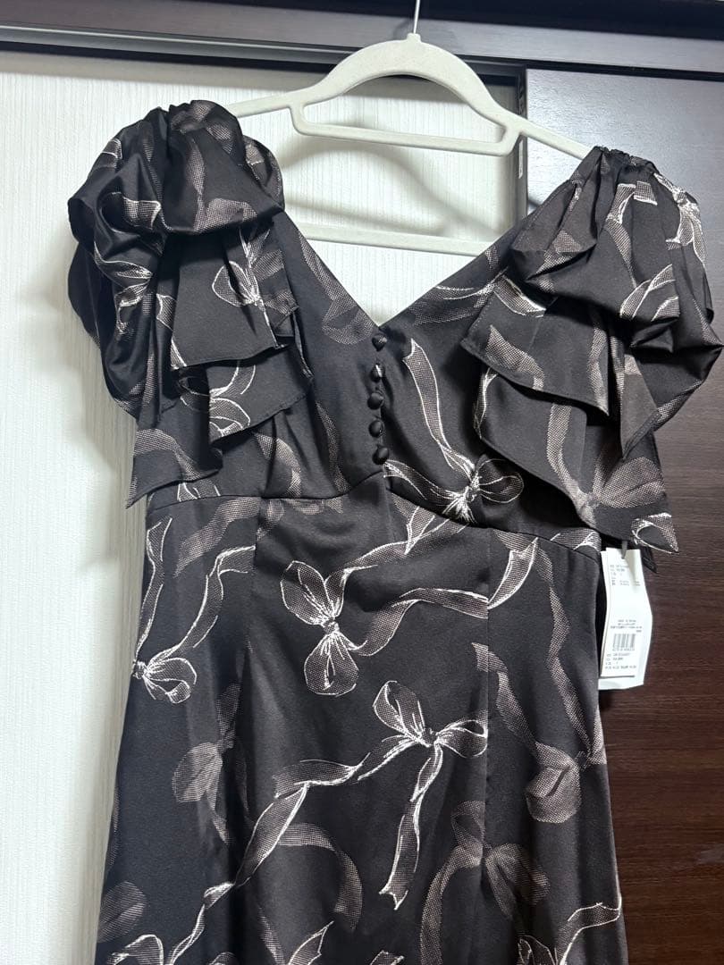 SNIDEL新品リボンスリーブデザインワンピース