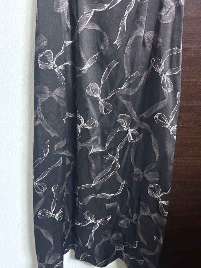 SNIDEL新品リボンスリーブデザインワンピース