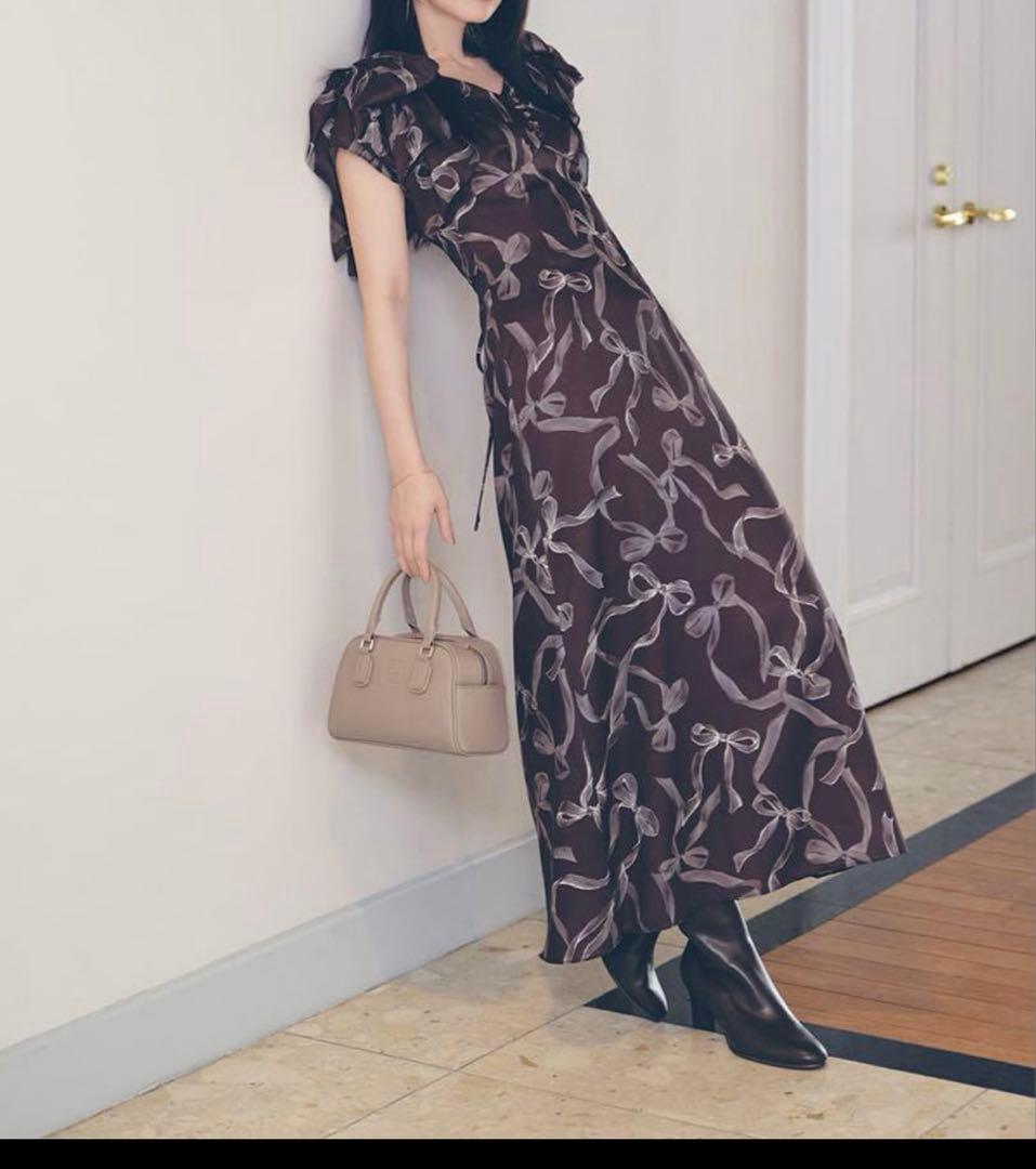 SNIDEL新品リボンスリーブデザインワンピース