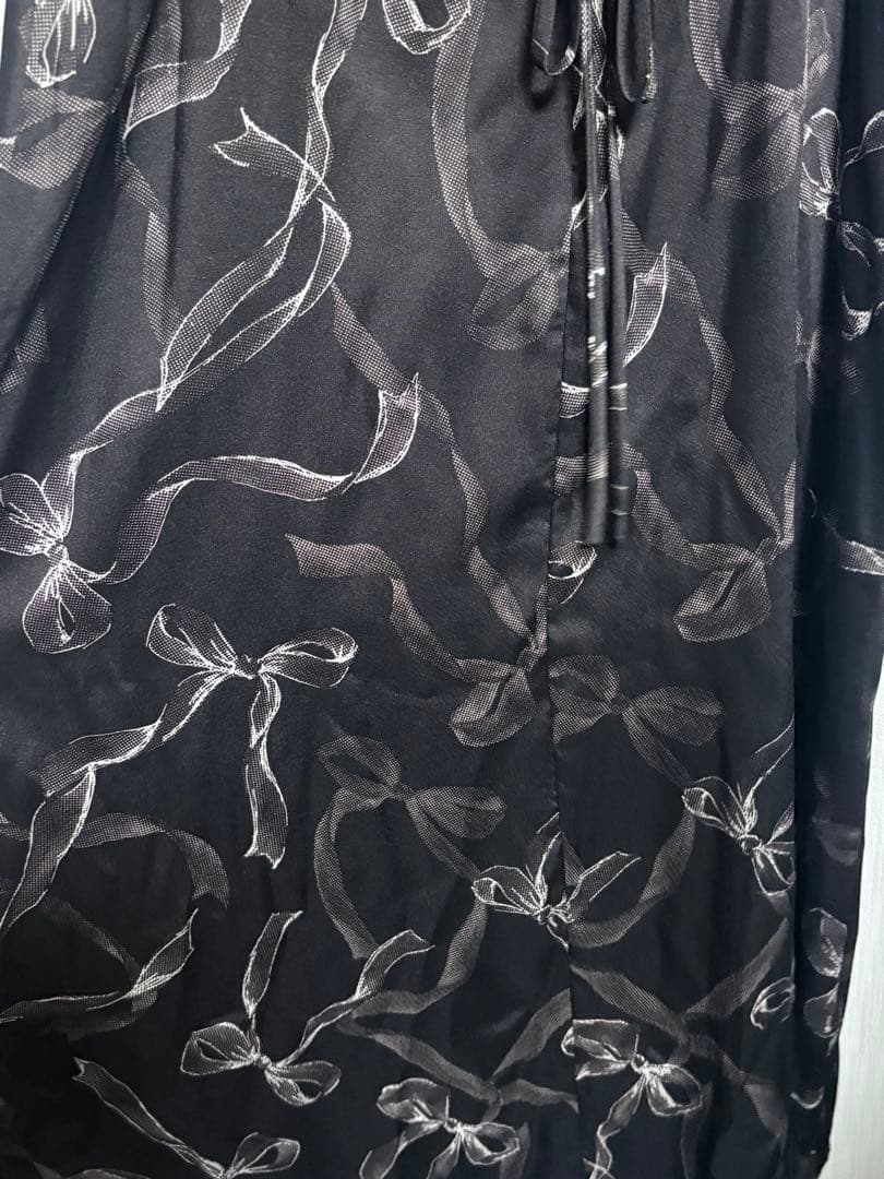 SNIDEL新品リボンスリーブデザインワンピース