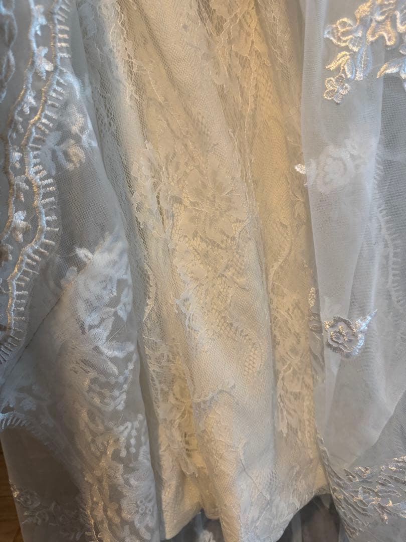 マーメイドウェディングドレス　オフショルダー長袖　ベール