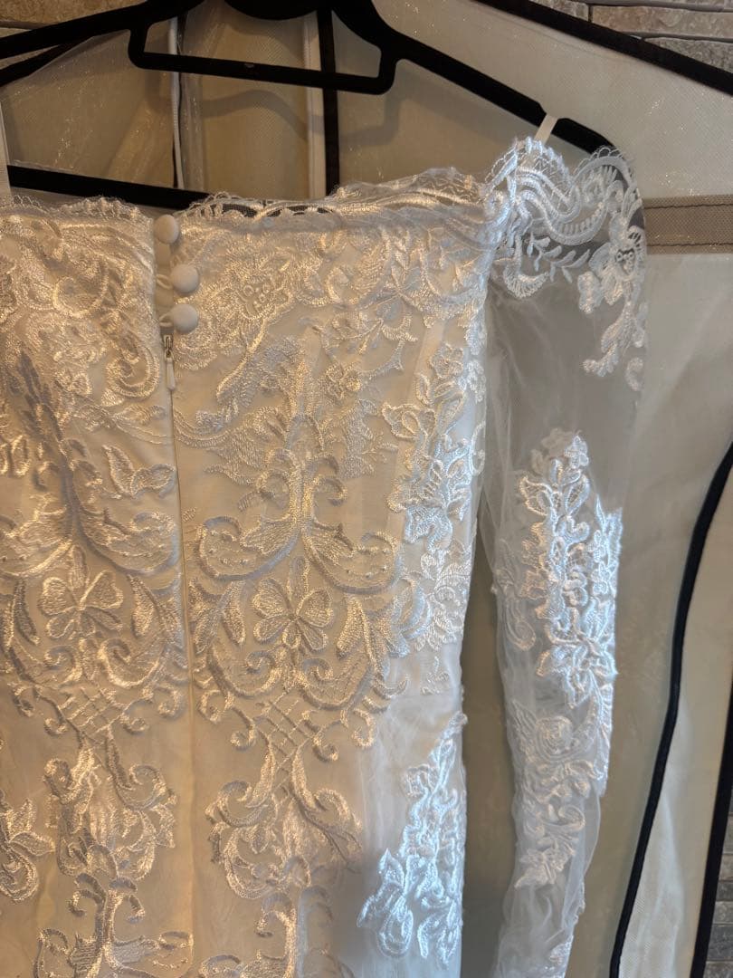 マーメイドウェディングドレス　オフショルダー長袖　ベール