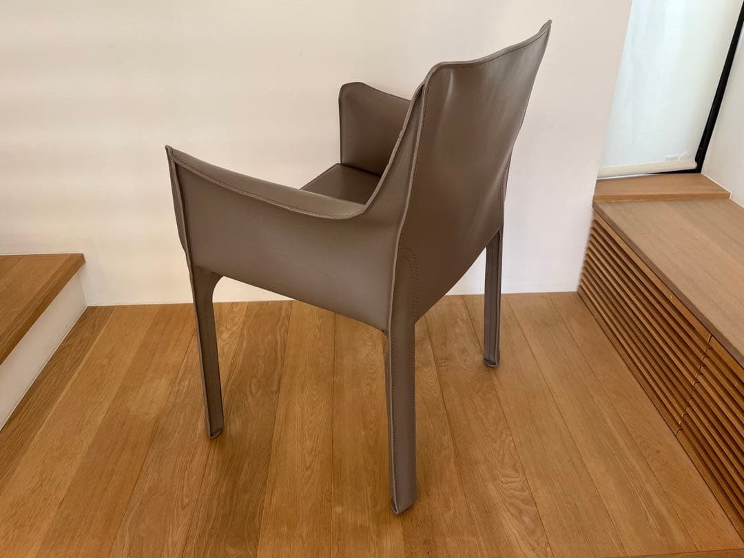 ルルド アームチェア