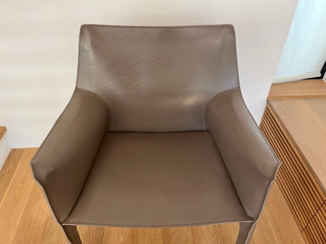 ルルド アームチェア